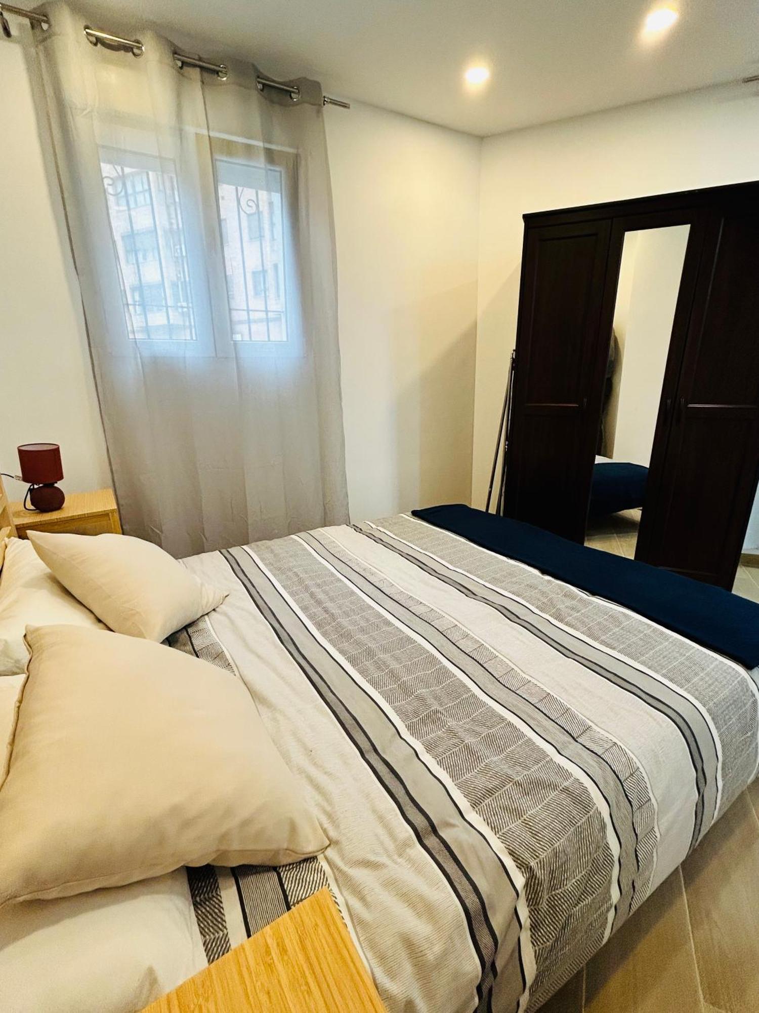 Patraix Nice Suite Valencia Bagian luar foto